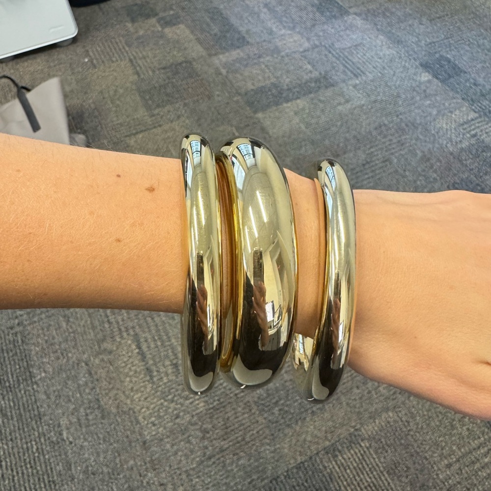 Rebecca de Ravenel Gold Bracelets New!